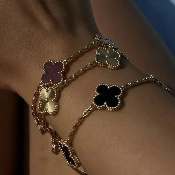 CLOVER | Black Bracelet