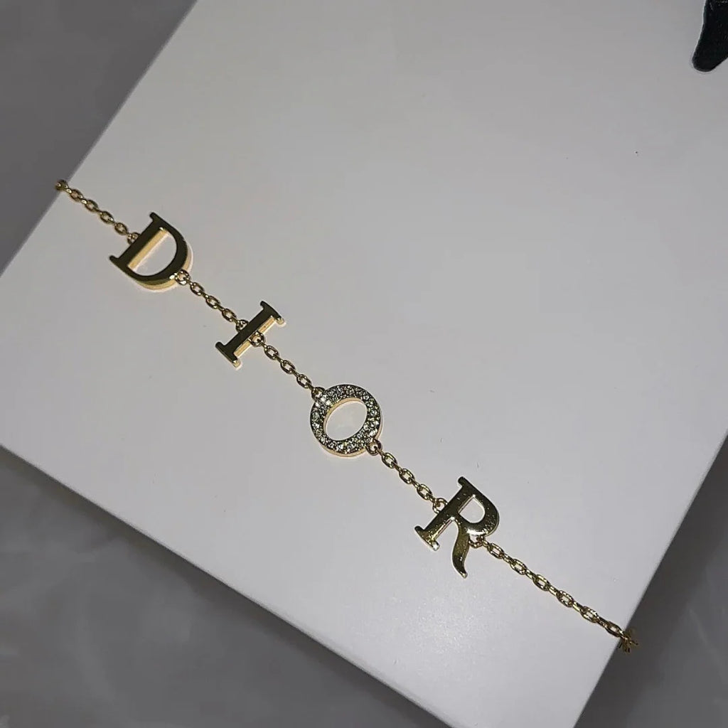 EXCLUSIVE | DR Bracelet Gold